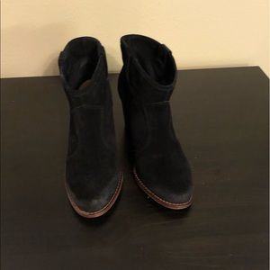Splendid Lakota booties